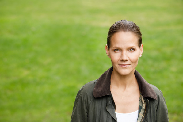 © DUH / Stefan Wieland Barbara Metz, Bundesgeschäftsführerin der DUH: Mit der überfälligen Umstellung der Förderung „werden Preise für Wärmepumpen und deren Einbau deutlich unter 15.000 Euro möglich.“ Das zeigten Beispiele aus dem europäischen Ausland.