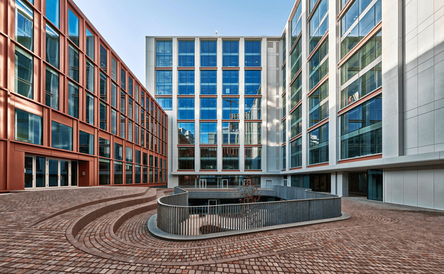 © Bild: Siemens Mit moderner Technik wurde Pirelli 35 in eine energieeffiziente Immobilie verwandelt.